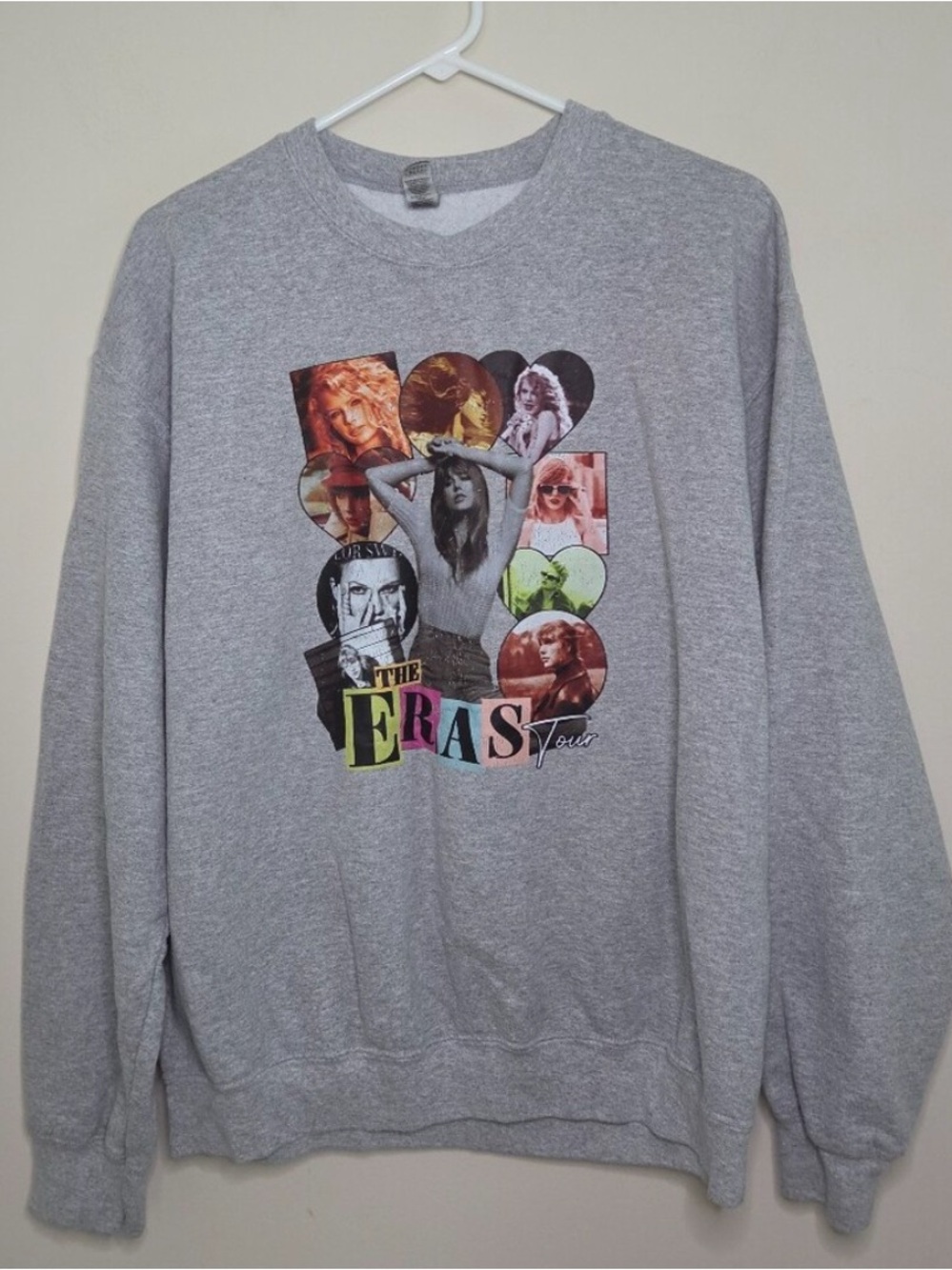 🔥🔥TAYLOR SWIFT 🔥🔥Eras Tour Graphic Crewneck Sweatshirt